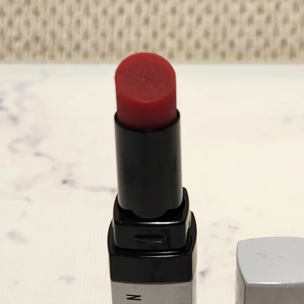 Bobbi Brown EXTRA Lip Tint Bare Raspberry 619 Mini Travel Size .02 Oz